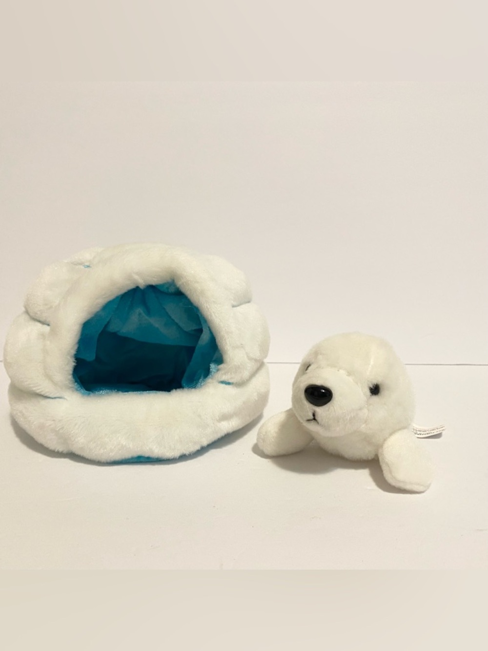 Wild Republic Harp Seal with Igloo Plush White Winter Stuffed Animal Toy Bear